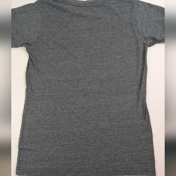 The Maine Concert T-Shirt Featuring a Skull in Front Grey Size Small - Picture 5 of 5